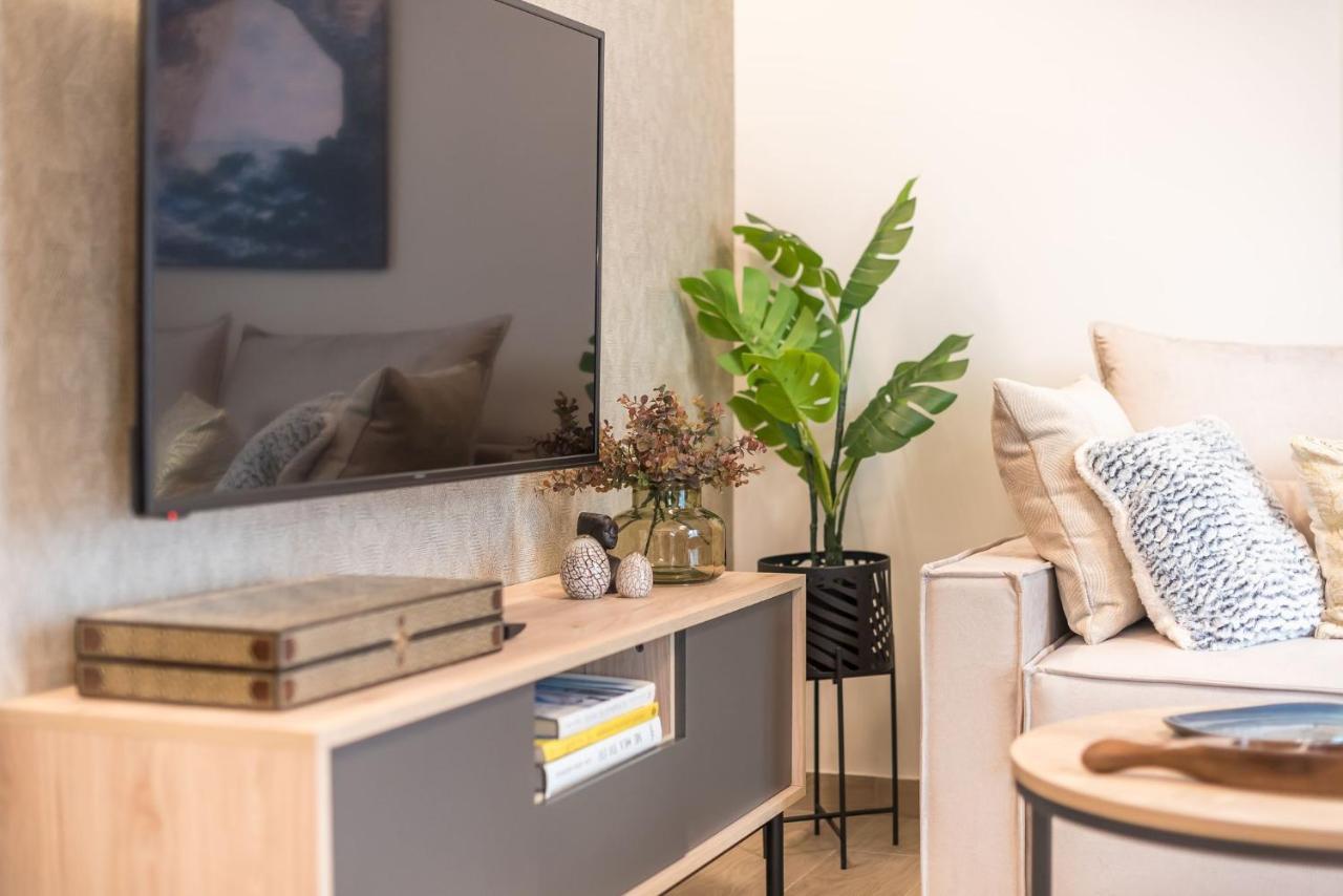Beautiful & Renovated Aprtm In Piraeus Apartman Kültér fotó